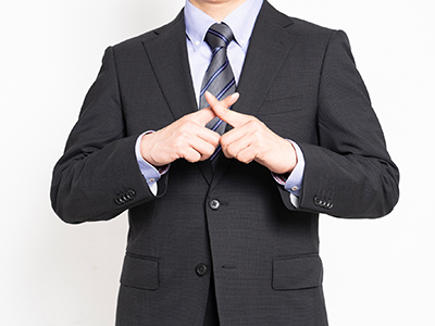 卒業式・入学式に不向きな父親の服装とは?