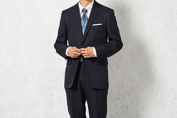 ネクタイで個性を主張するのもおすすめ