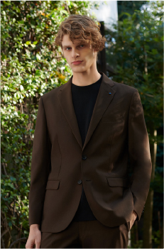 KATHARINE E HAMNETT　イメージ