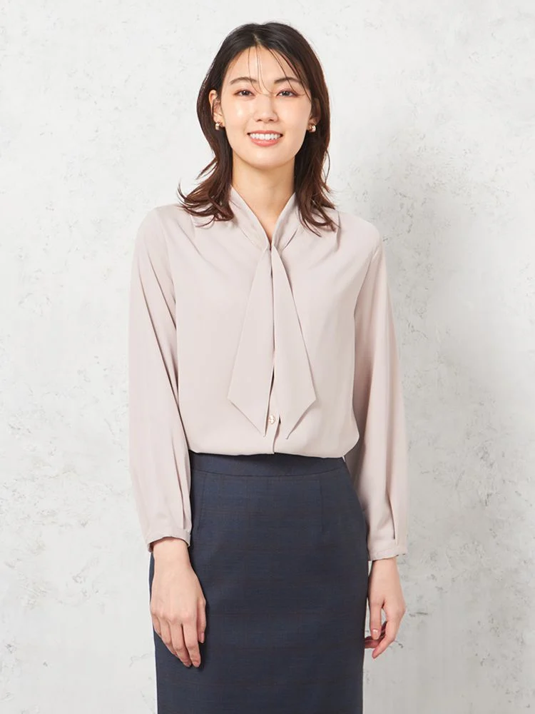 【ウォッシャブル】ブラウス長袖パール鼓釦ボウタイブラウス透けにくいストレッチ無地SOFFICE通年【レディース】